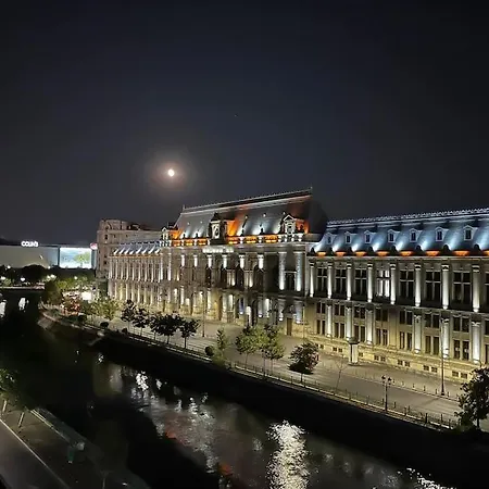 Mozzafiato By The River Bucharest