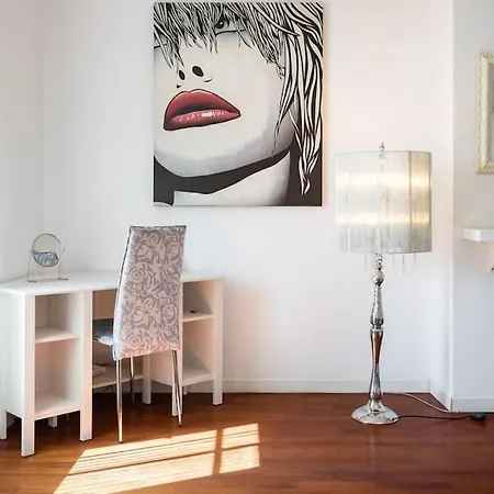 Apartment Mozzafiato By The River